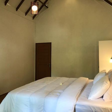 Kevin House Hotel Tanjung  Exterior photo